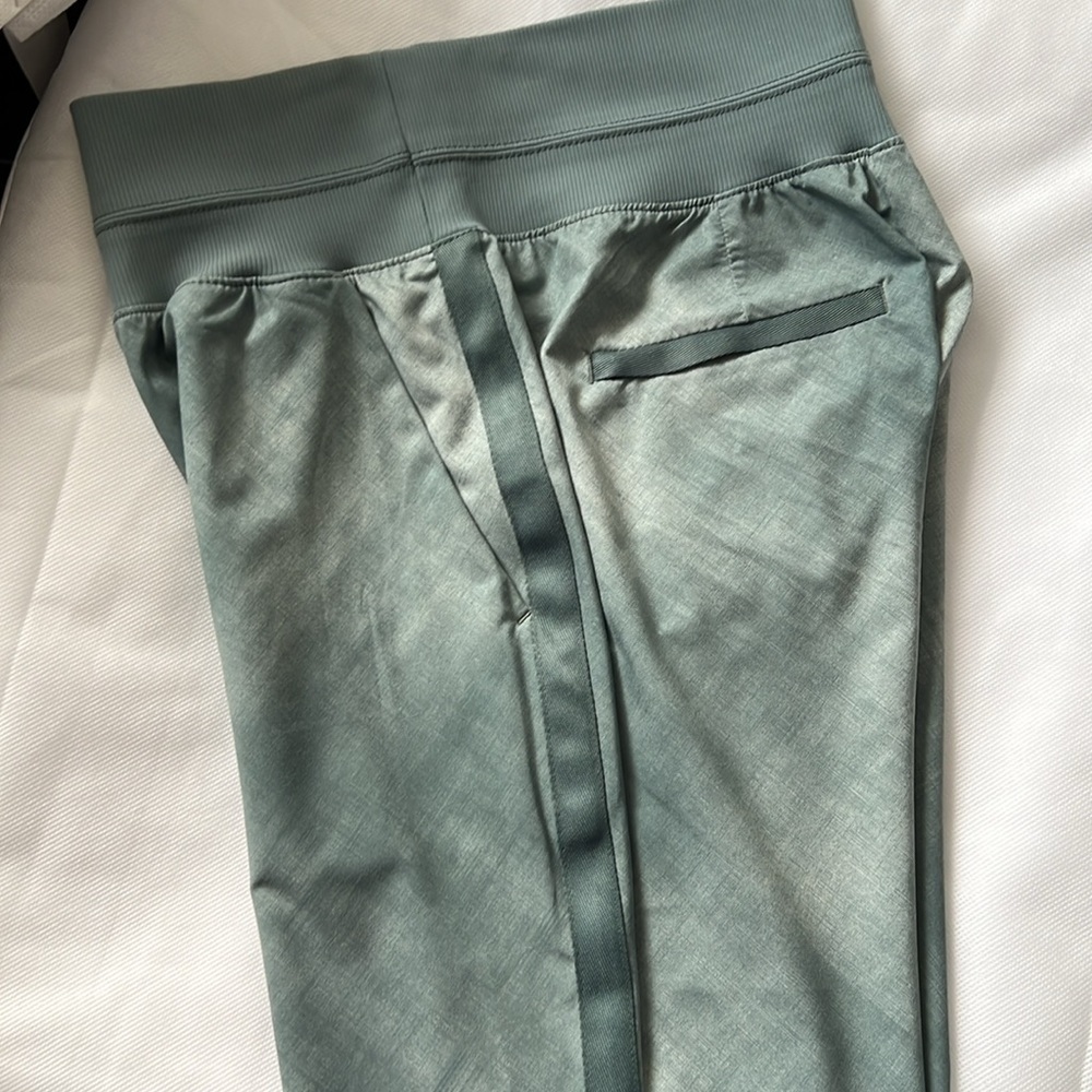 ATHLETA Nolita Slim Tapered Ankle High Rise Pants Size 2 Travel UPF Quick Dry - Picture 16 of 16